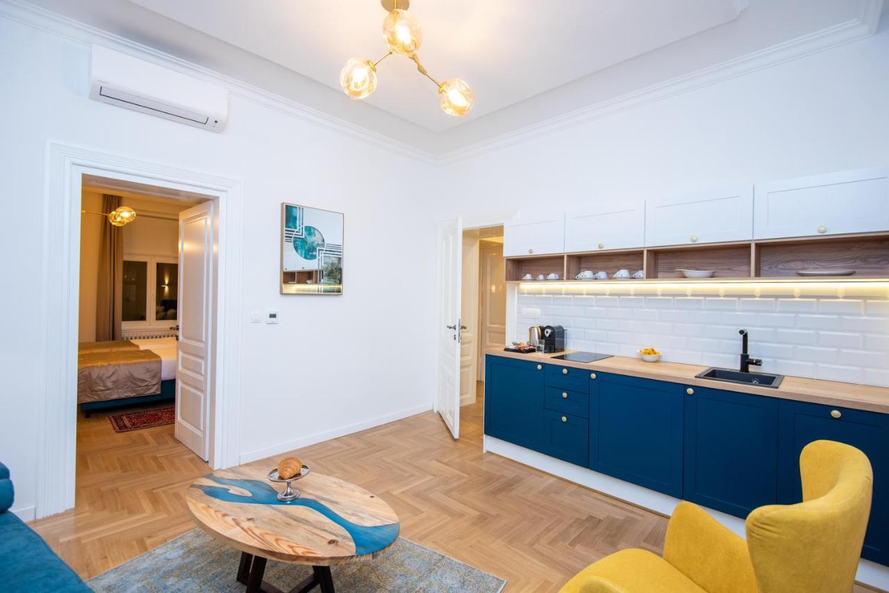 Megapolis City Center Suites Szarajevó Kültér fotó