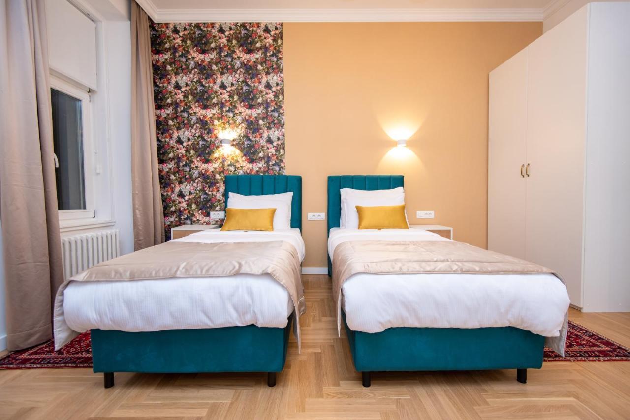 Megapolis City Center Suites Szarajevó Kültér fotó